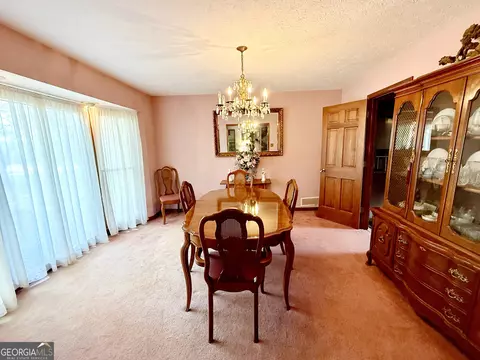 Dining - 291 Morgan Mill Rd, Brooks, GA 30205 photo 2 of 2