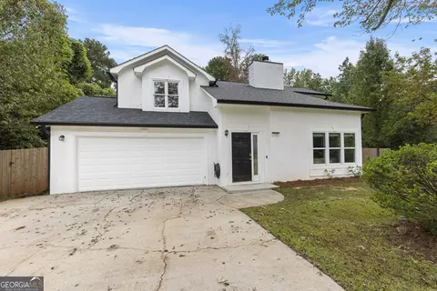 1308 Smokerise Ln, Auburn, GA 30011