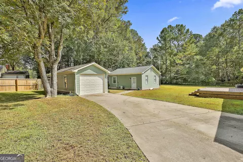 Exterior - 190 Gable Rd, Brooks, GA 30205 photo 2 of 18