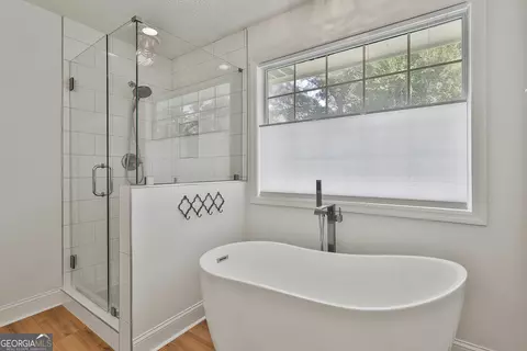 Bath - 190 Gable Rd, Brooks, GA 30205 photo 1 of 5
