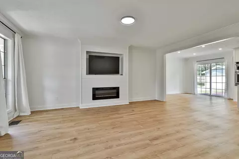 Living - 190 Gable Rd, Brooks, GA 30205 photo 1 of 6