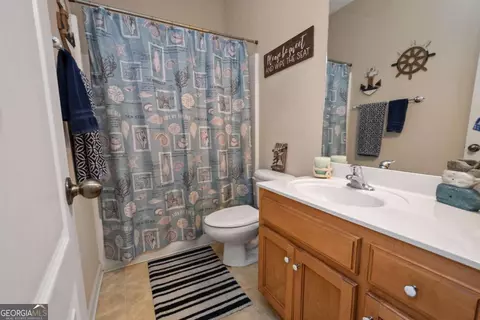 Bath - 401 Nashua Dr, Lagrange, GA 30240 photo 3 of 3