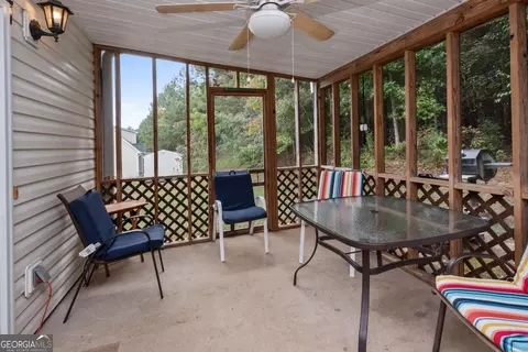 Exterior - 401 Nashua Dr, Lagrange, GA 30240 photo 4 of 8
