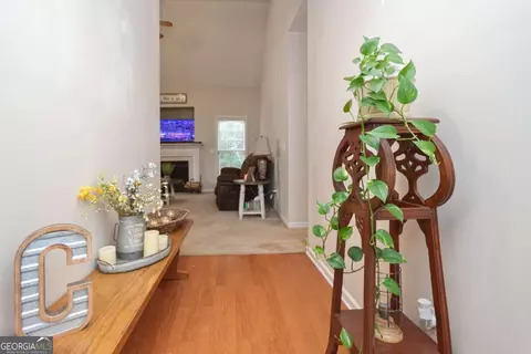 Entry Way - 401 Nashua Dr, Lagrange, GA 30240 photo 1 of 3