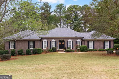 105 Ridgeview Dr, Lagrange, GA 30240