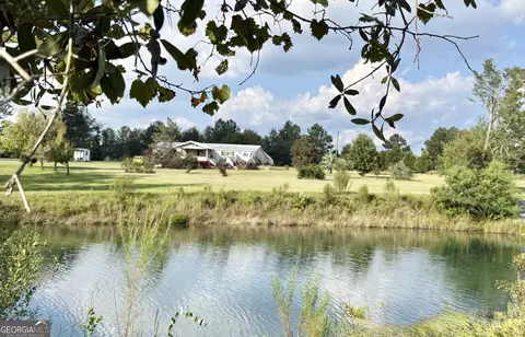 13 Chestnut, Hazlehurst, GA 31539