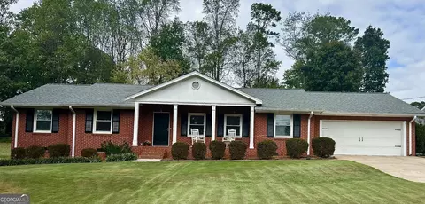317 Highview Dr SE, Smyrna, GA 30082