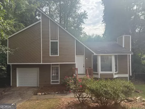 5410 Nathan Dr NW, Lilburn, GA 30047