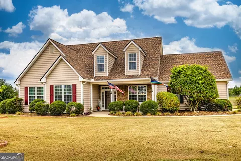 30 Hunter Farm Dr, Senoia, GA 30276