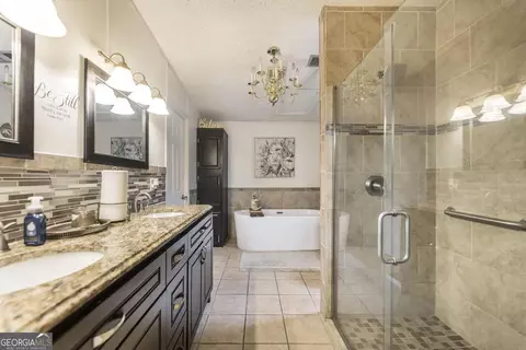 Bath - 151 Amie Ct, Macon, GA 31217 photo 1 of 4