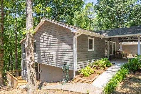 Exterior - 396 Cardinal Ln, Toccoa, GA 30577 photo 5 of 29