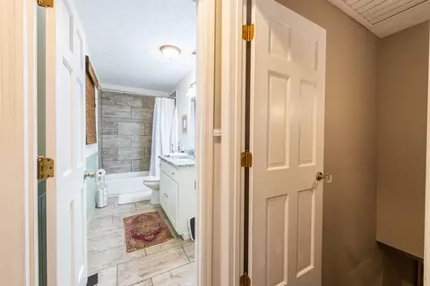 Entry Way - 396 Cardinal Ln, Toccoa, GA 30577 photo 2 of 10