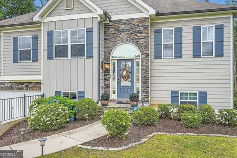 79 Little Creek Manor Dr, Dallas, GA 30157