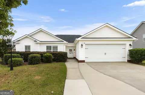 202 Latham Dr, Warner Robins, GA 31088