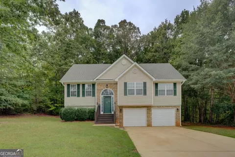 140 Clover Valley Dr, Covington, GA 30016
