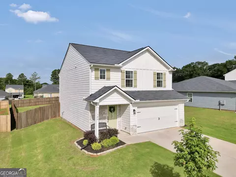 Exterior - 104 Maple Dr, Milner, GA 30257 photo 2 of 9