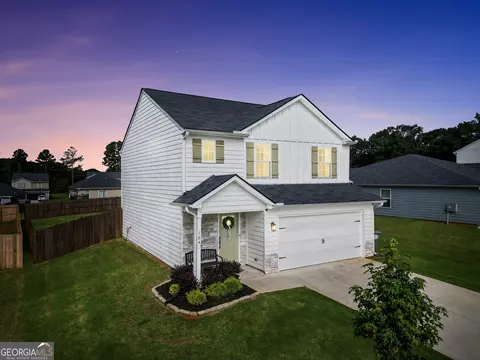 Exterior - 104 Maple Dr, Milner, GA 30257 photo 3 of 9