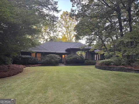 402 Somerset Close SE, Marietta, GA 30067