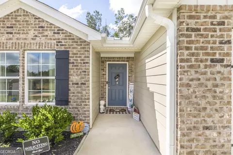 Entry Way - 329 Shady Ln, Macon, GA 31206 photo 1 of 6