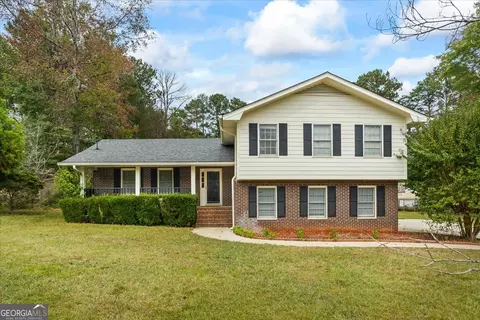 313 Fayette Villa Ct, Fayetteville, GA 30214