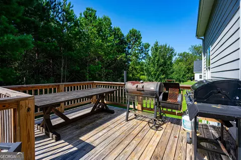 Exterior - 102 Landings Way, Lagrange, GA 30240 photo 4 of 8