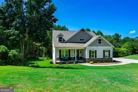 Exterior - 102 Landings Way, Lagrange, GA 30240 photo 2 of 8