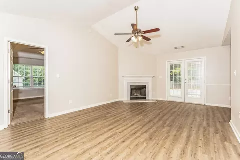 Living - 125 Kendall Ln, Covington, GA 30014 photo 2 of 4