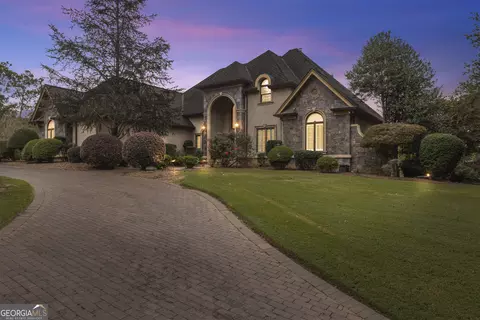450 Rome Beauty Ln, Clarkesville, GA 30523