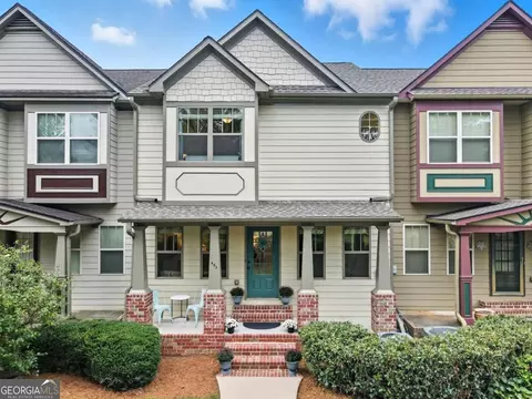 405 Royal Crescent Ln E, Canton, GA 30115