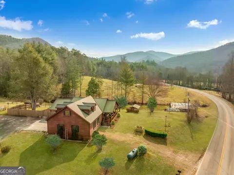 4253 Swallows Creek Rd, Hiawassee, GA 30546