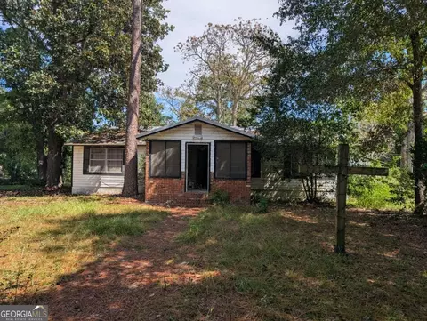 141 Nichols Rd, Jesup, GA 31545