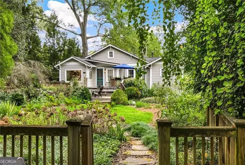 2635 Pangborn Rd, Decatur, GA 30033