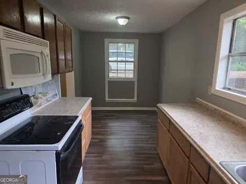 Kitchen - 100 Hightower Rd, Thomaston, GA 30286 photo 1 of 2