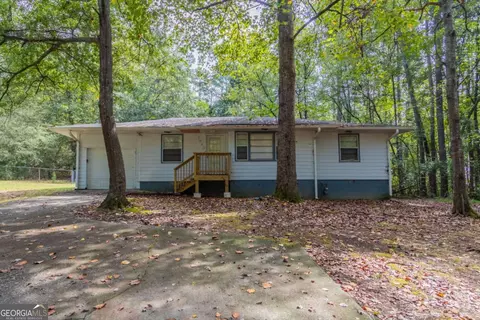 3960 Hillside Ln, Douglasville, GA 30135