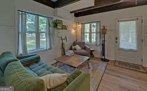 Living - 45 Sequoia Trl, Martin, GA 30557 photo 2 of 2
