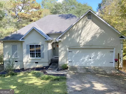 203 Chadwick Cir, Macon, GA 31210