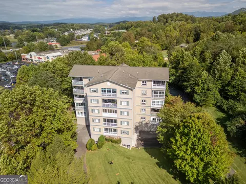 121 N River St #3A, Hiawassee, GA 30546