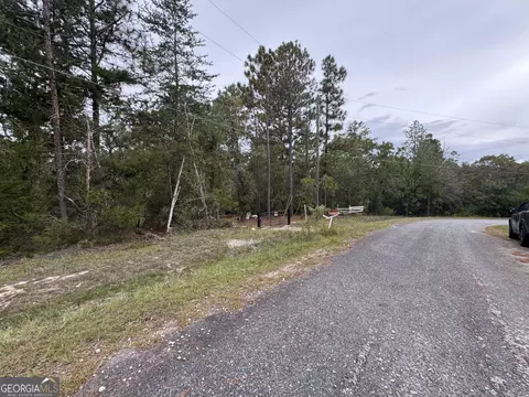 477 Mcgregor Cir, Byron, GA 31008 photo 3
