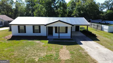 209 Plum St, Dublin, GA 31021