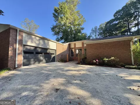 3290 Custer Lake Dr NW, Marietta, GA 30064
