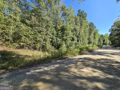 2088 Star Point Rd, Carrollton, GA 30116