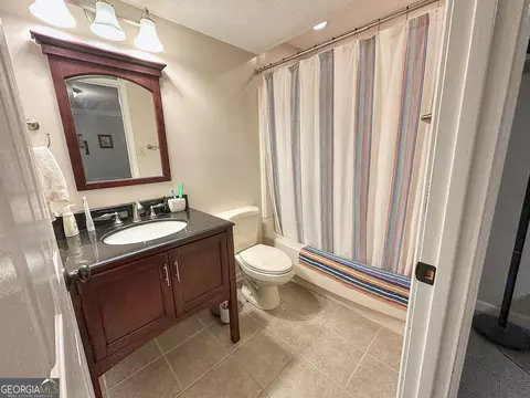 Bath - 208 Highland Trl, Lagrange, GA 30240 photo 8 of 8