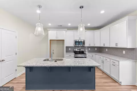 Kitchen - 5387 Felles Way, Forsyth, GA 31029 photo 2 of 6