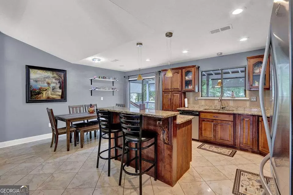 Kitchen - 2944 Clipper Ct, Lawrenceville, GA 30044 photo 2 of 6