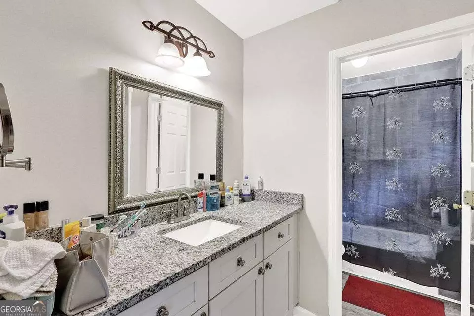 Bath - 2944 Clipper Ct, Lawrenceville, GA 30044 photo 2 of 2