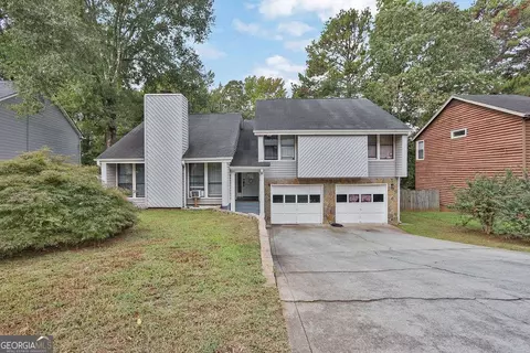 Exterior - 2944 Clipper Ct, Lawrenceville, GA 30044 photo 1 of 10