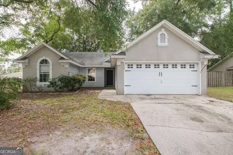 130 Dunbar Dr, Saint Marys, GA 31558