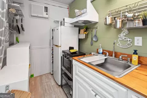 Kitchen - 347 Finney Rd, Pine Mountain, GA 31822 photo 8 of 8