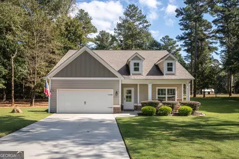 2410 Carson Segars Rd, Gillsville, GA 30543