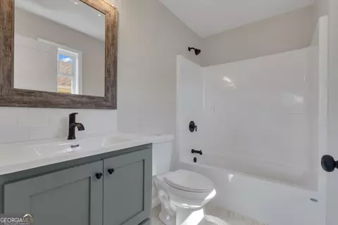 Bath - 1000 Callaway Ave # A, Lagrange, GA 30240 photo 2 of 2